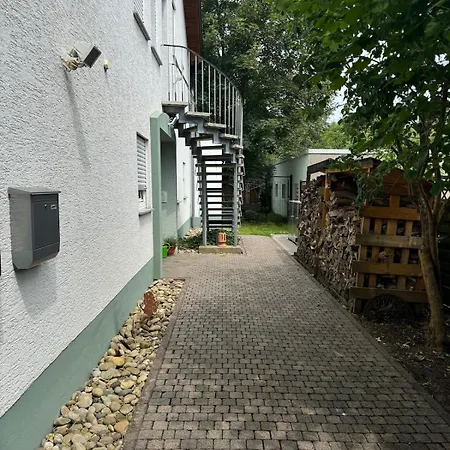 Dachgeschoss Mit Blick Ins Gruene Taunusstein