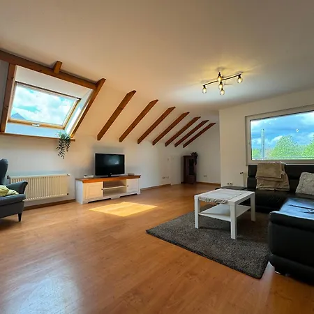 Dachgeschoss Mit Blick Ins Gruene Apartment